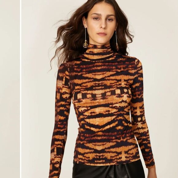 Ulla Johnson Aurelia Turtleneck Top - Picture 3 of 9